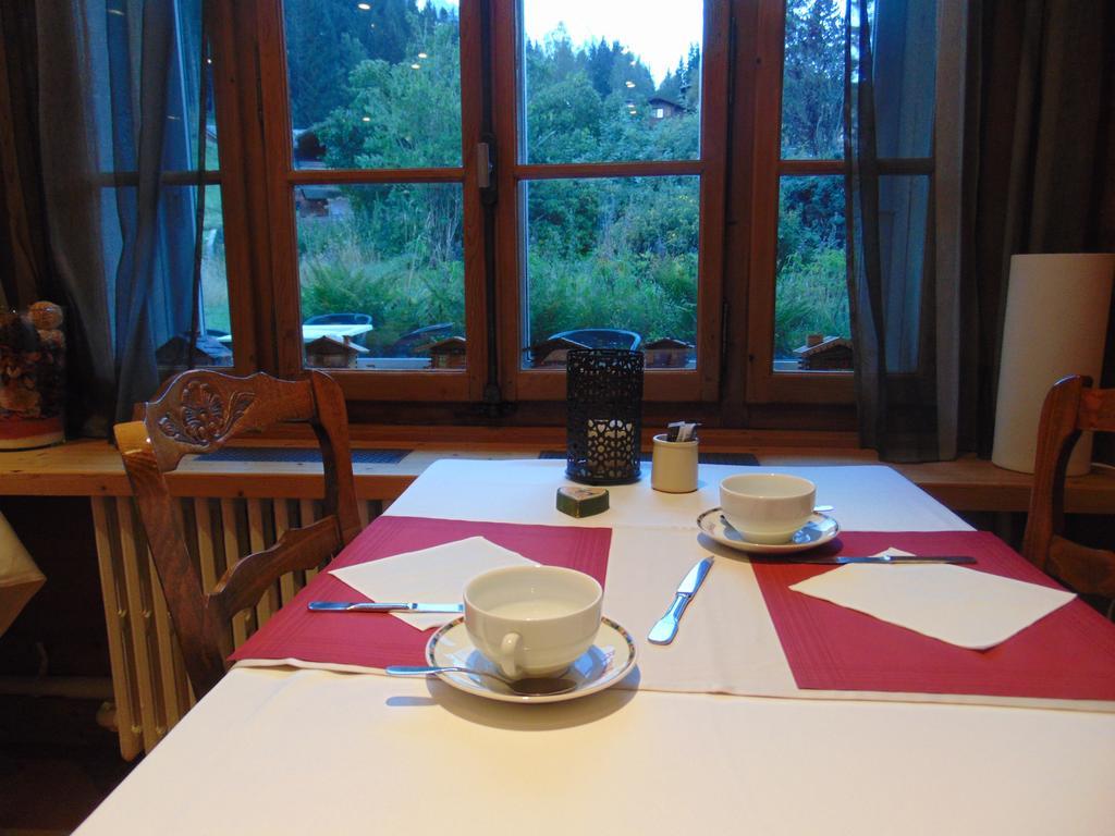 シャモニー Beausoleil Bed & Breakfast エクステリア 写真