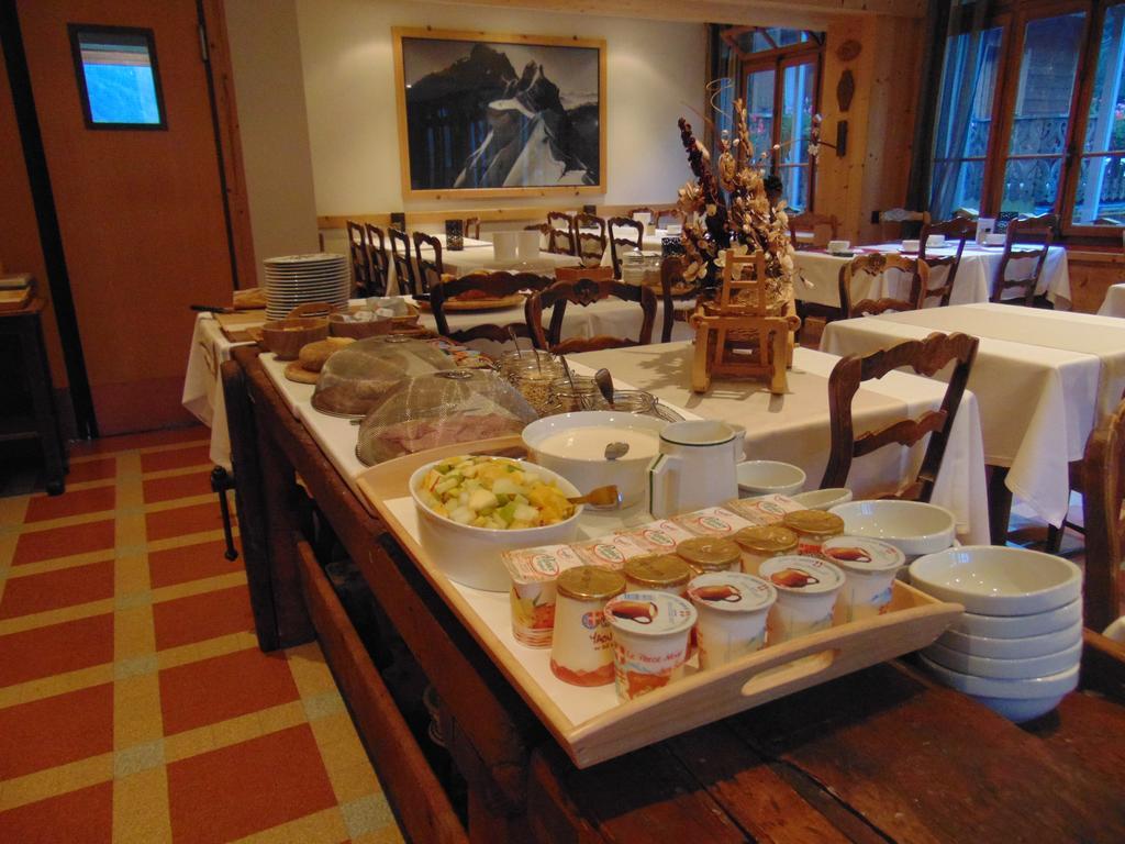 シャモニー Beausoleil Bed & Breakfast エクステリア 写真