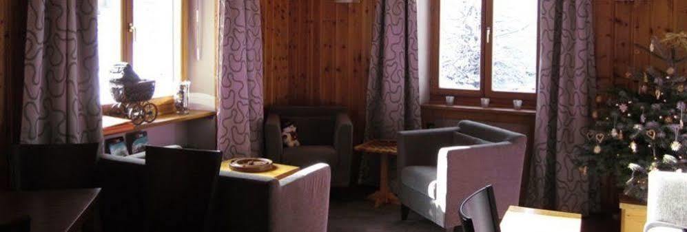 シャモニー Beausoleil Bed & Breakfast エクステリア 写真